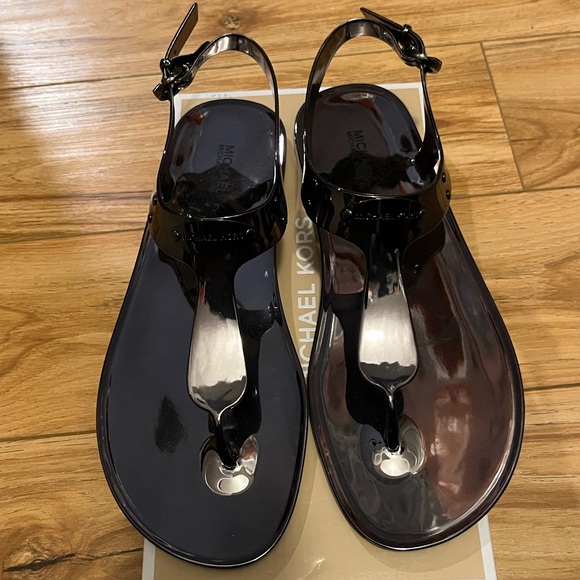 NEW in Box Michael Kors Glossy Jelly Sandals - Picture 1 of 5